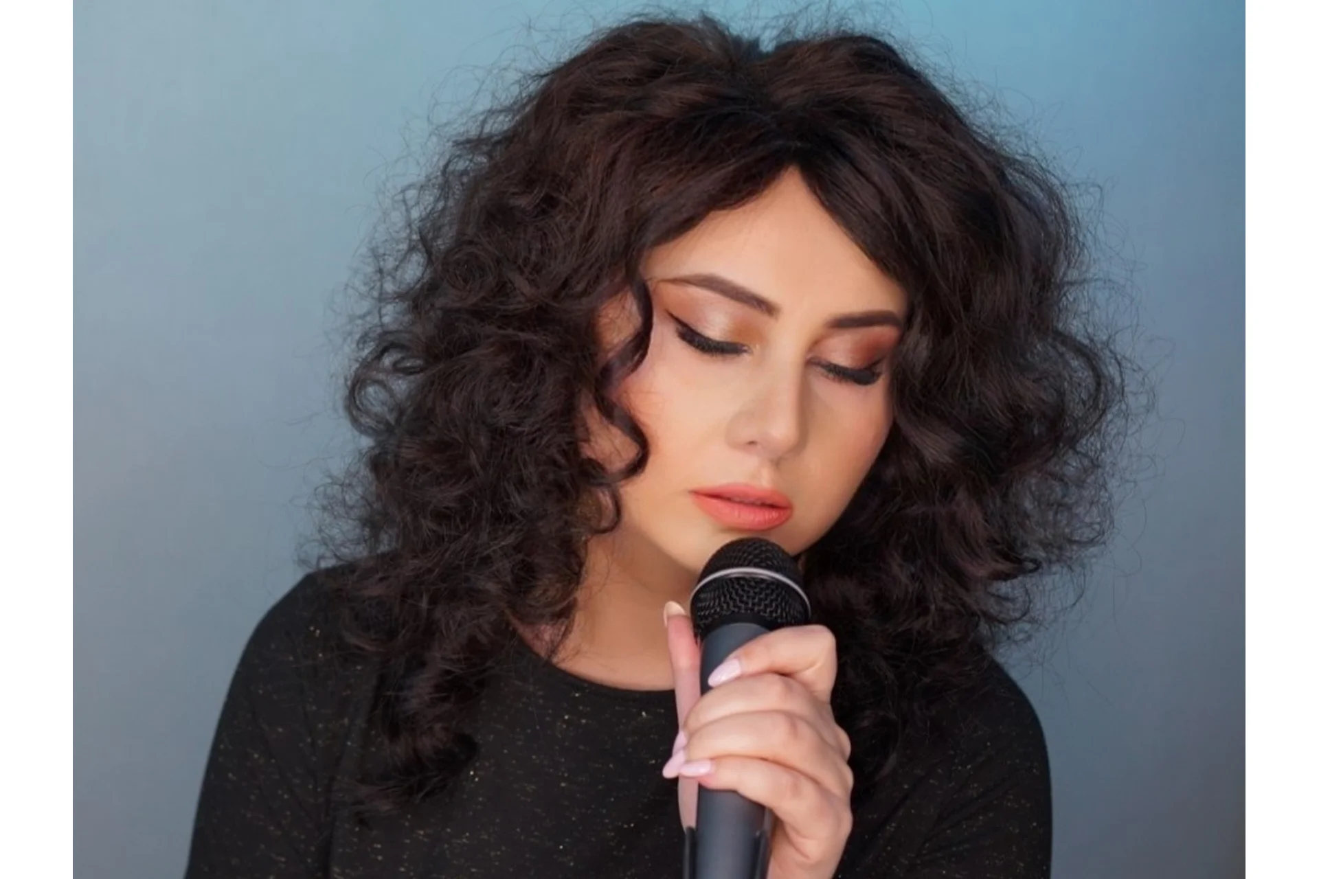 [ImproviNation] Вокал под микроскопом - Adele «Hello» (Ирина Цуканова), фото 1 из 1.