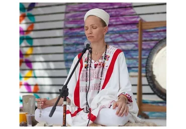 Настройте чакры на канал процветания (Маханкирн Каур Кхалса)