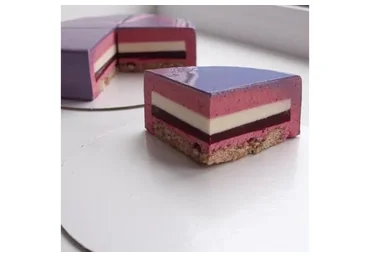 [Sweetburg] Муссовый торт «Брусника-бубльгум-грецкий орех» (Екатерина Климчева)