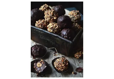 Полезные шоколад и конфеты без сахара. Raw vegan (Анастасия Липкевич)