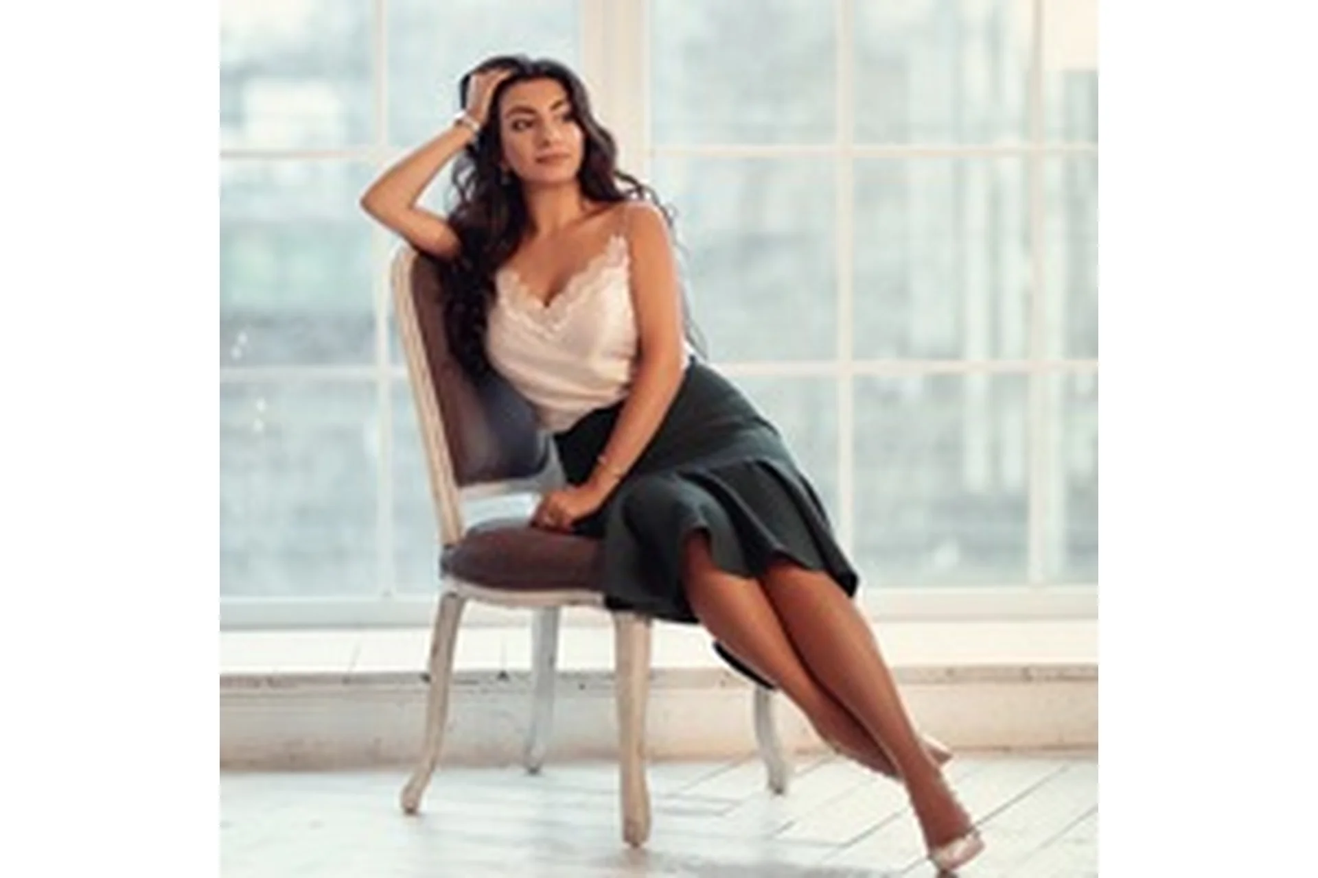 Я перестаю быть невротиком, начинаю жить спокойно и любить себя (Зина Шамоян), фото 1 из 1.