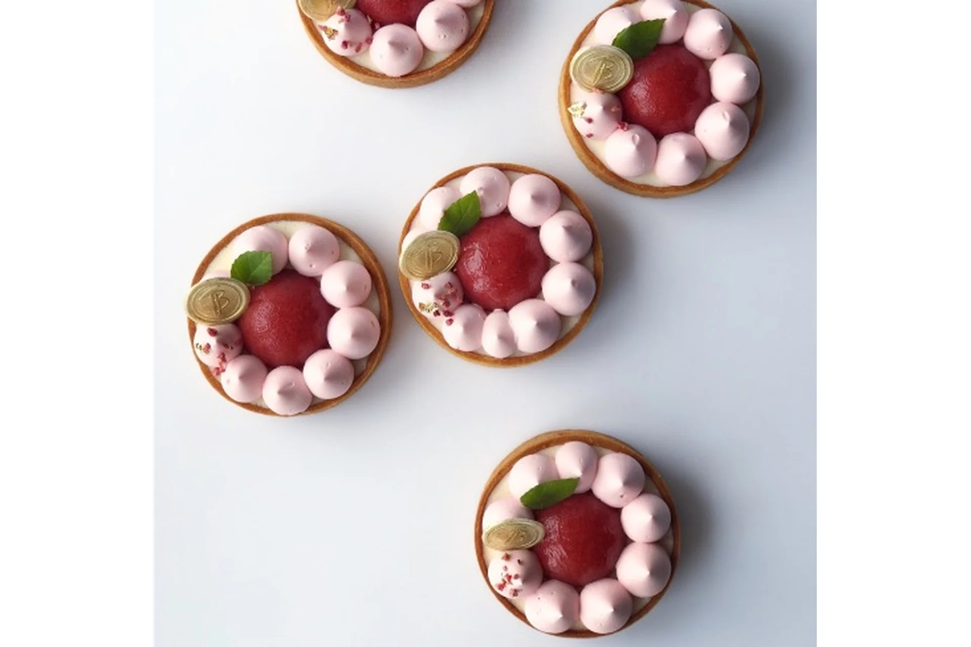 [Cake Pro] Тарт Клубника-Кокос. Видео урок и техкарта (Александра Овешкова), фото 1 из 1.