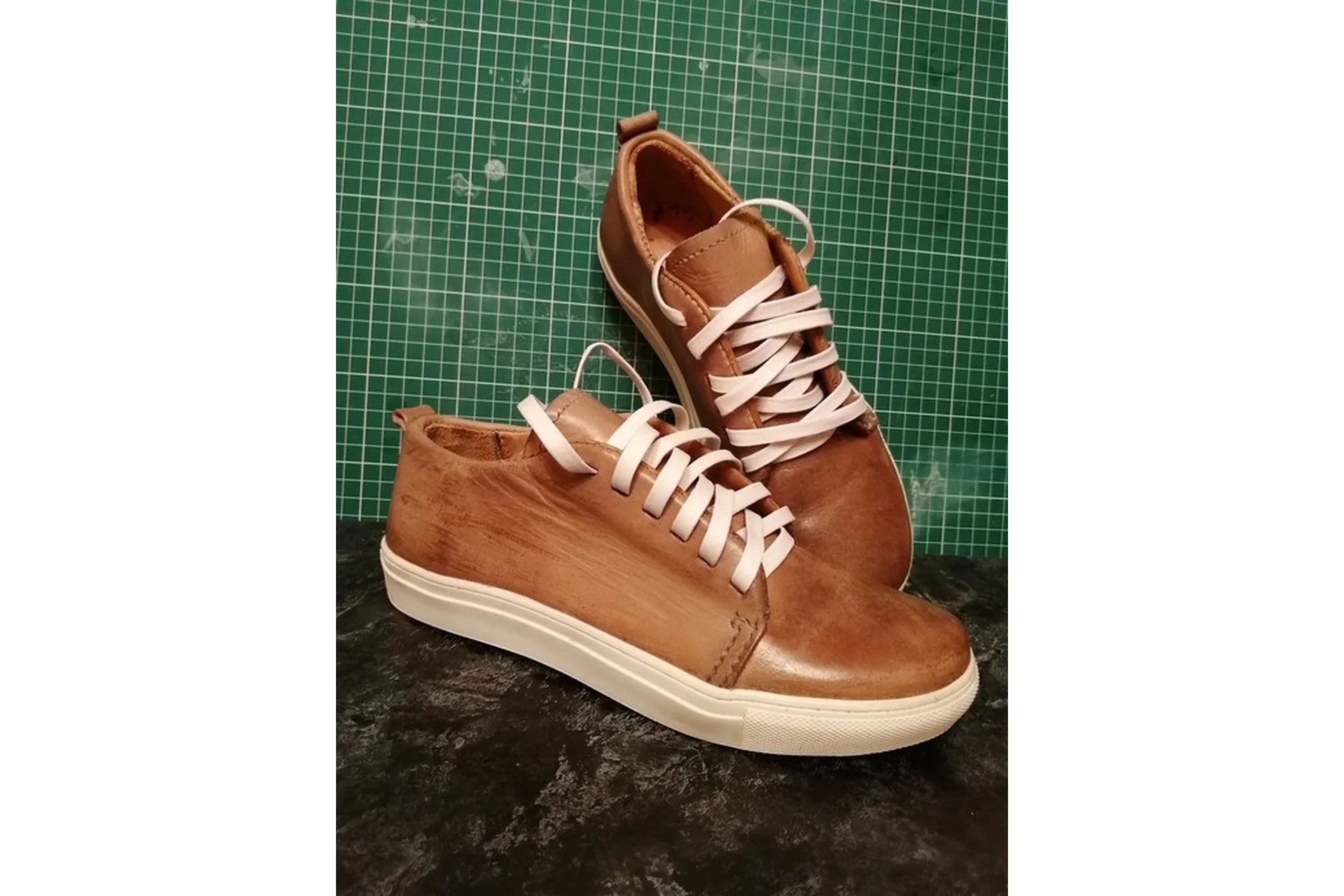 Низкие кеды (Андрей Люванкин), фото 1 из 1.