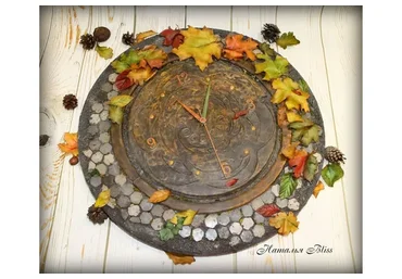 Часы «Осень». Шкатулка «Волшебный цирк». Поталь (Наталья Блисс)