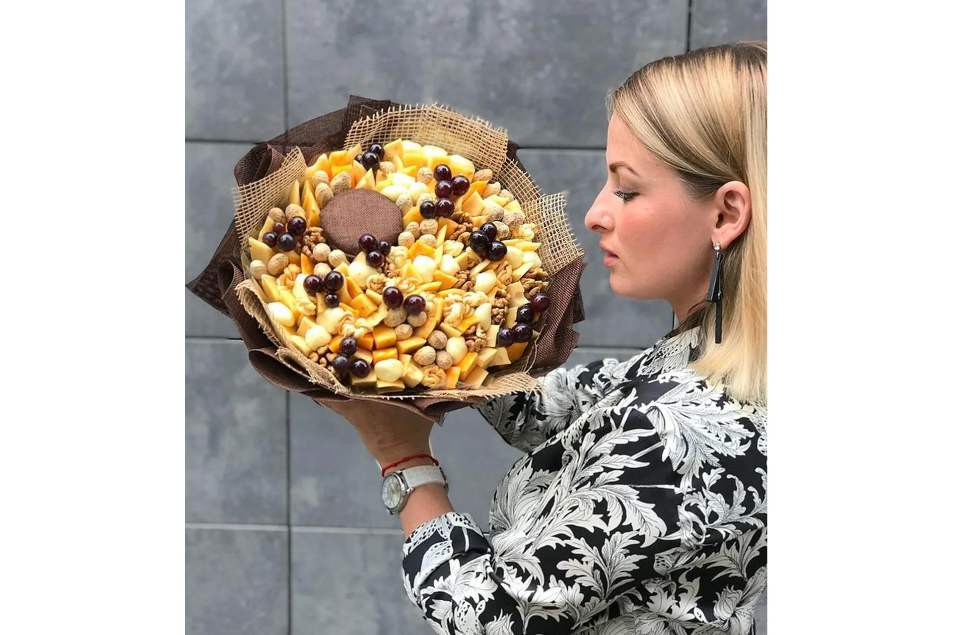 [Wow Buket] Wow флорист. Сырный Бум (Алина Ройтман), фото 1 из 1.