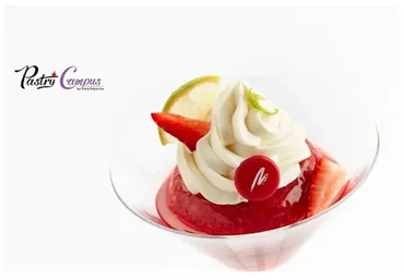 [PastryClub] Ромовая баба «Клубничный Дайкири» (Мария Селянина)