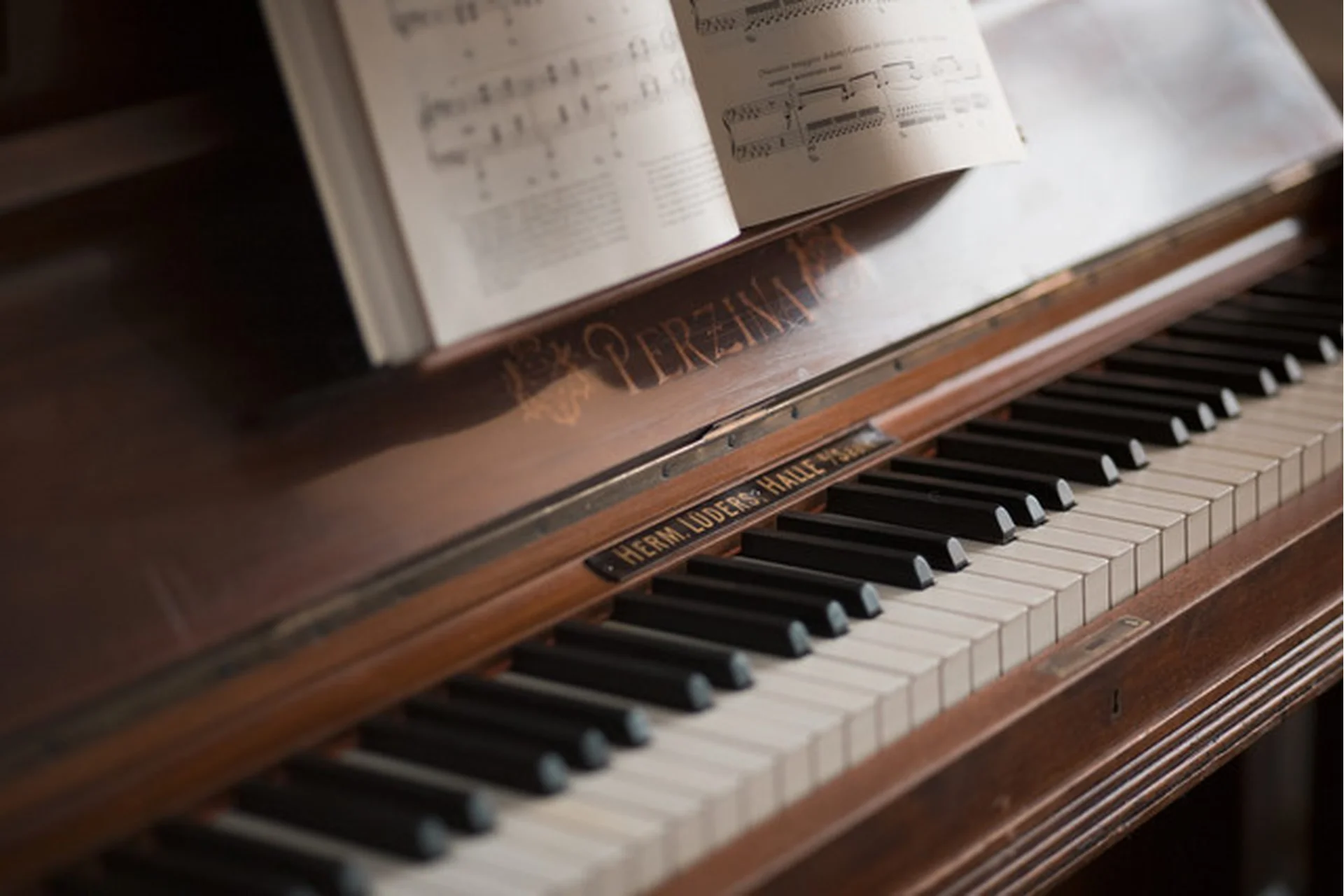 [muzvideo2.ru] Все курсы онлайн-школы фортепиано (Сергей Филимонов), фото 1 из 1.