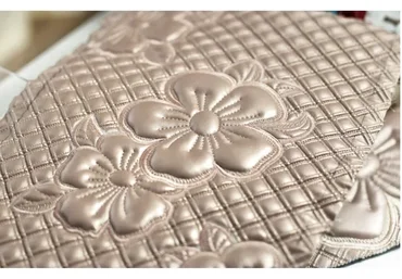 Объемная, машинная вышивка на стёганой основе (Валентина Букеева)