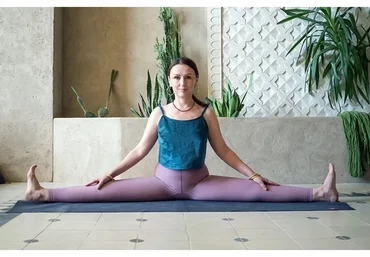 [Yoga Practika] Красота и здоровье за 7 минут (Елена Ульмасбаева)