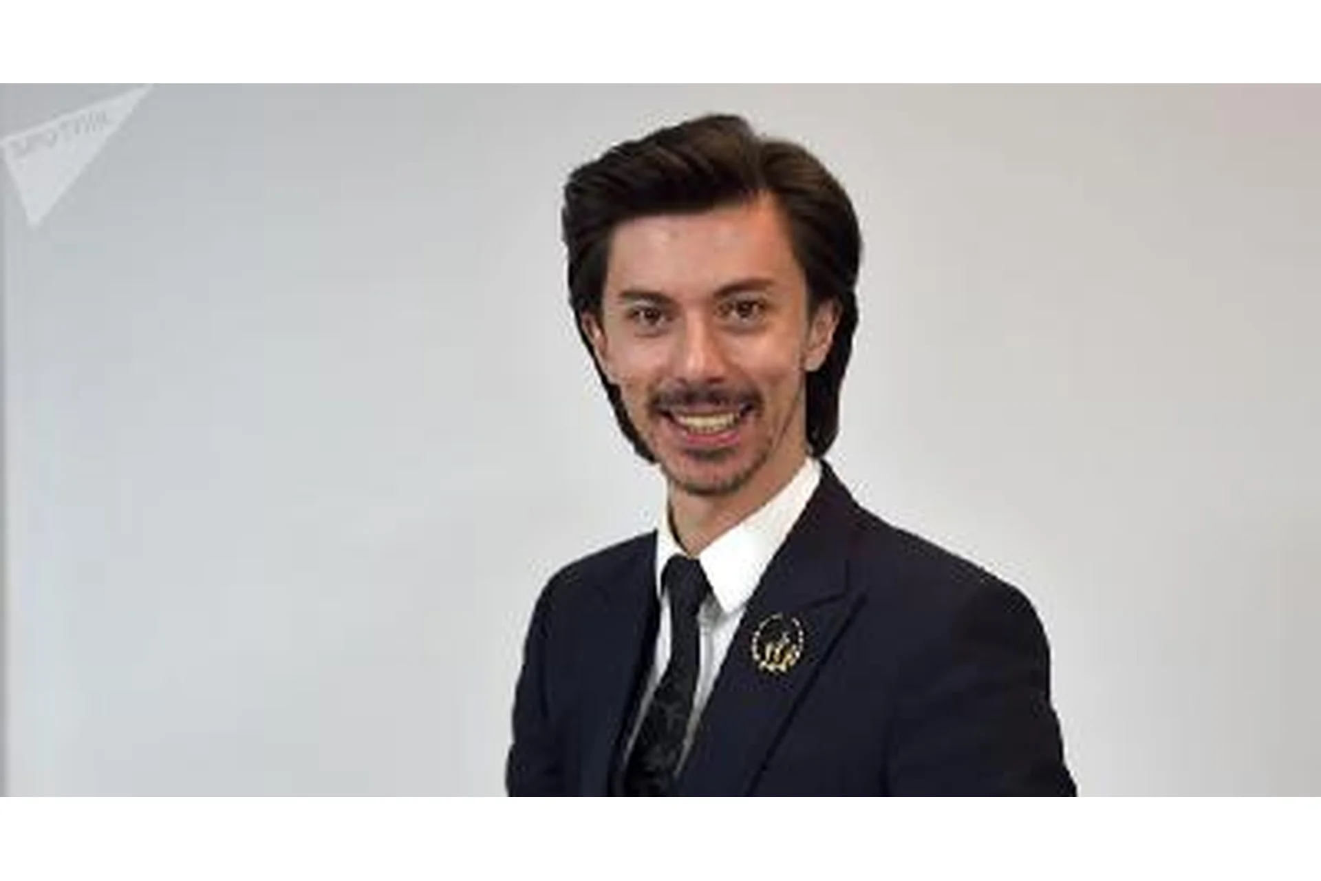 Все виды и техники волн и локонов (Георгий Кот), фото 1 из 1.