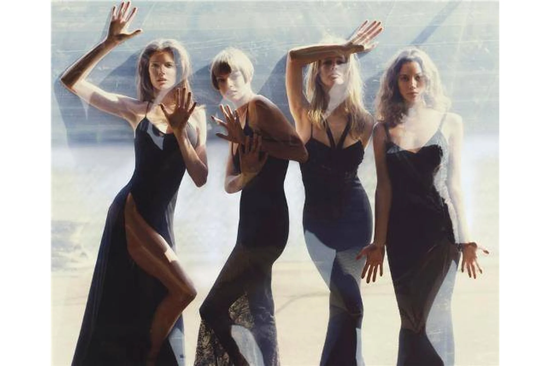 Искусство быть женщиной (Элен Манасир, Диана Манасир), фото 1 из 1.