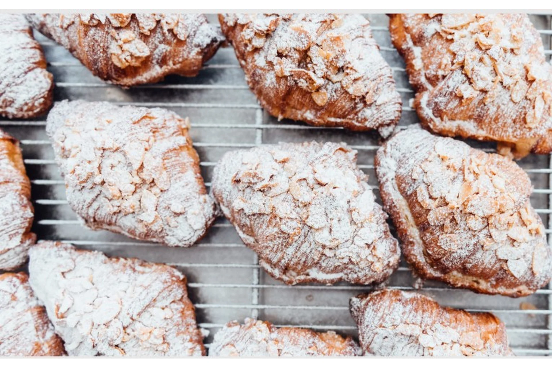 [KICA] Круассаны и слоеная выпечка (Татьяна Овруцкая), фото 1 из 1.