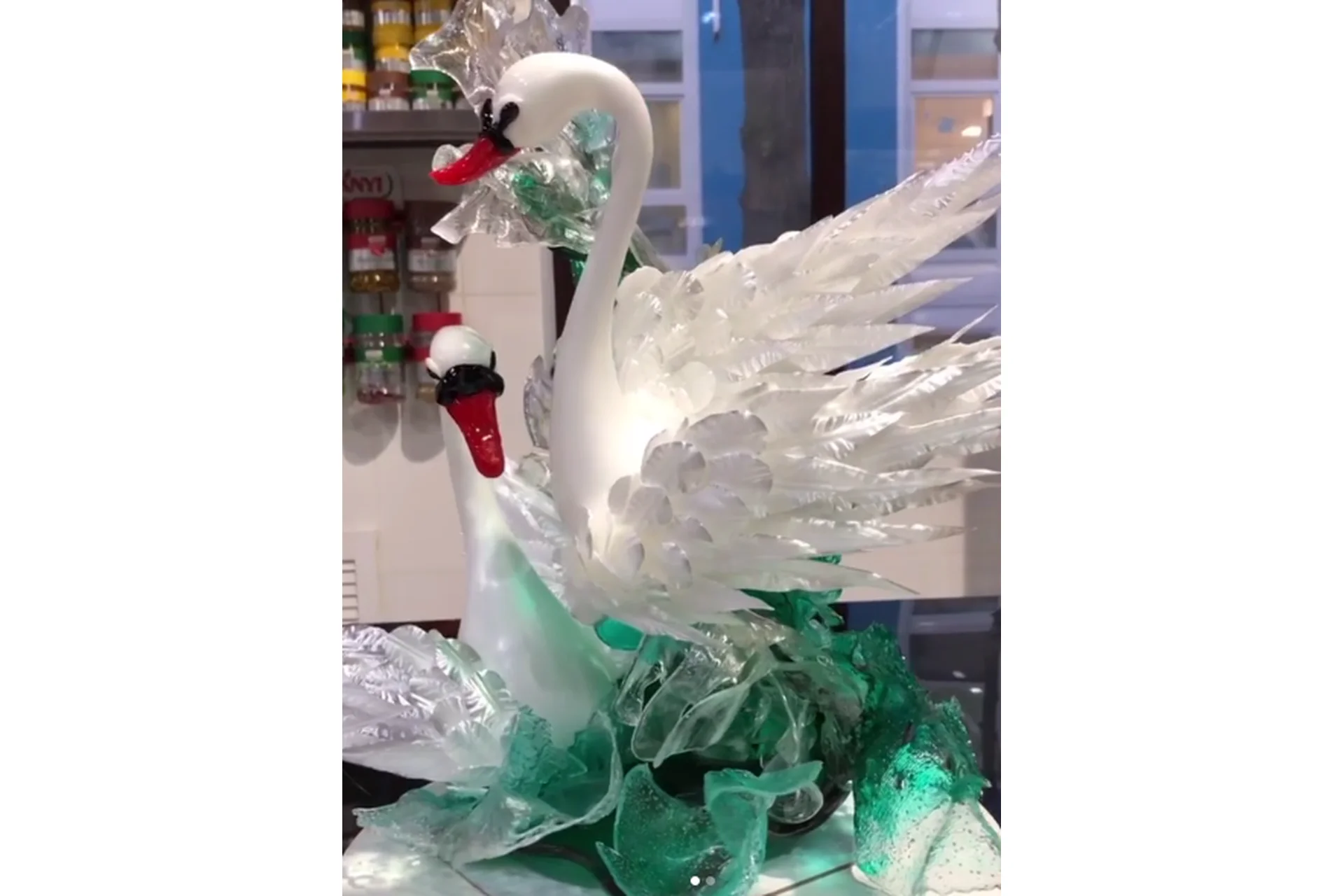 Работа с изомальтом. Создание фигуры «Лебедь» (Елена Шрамко), фото 1 из 1.