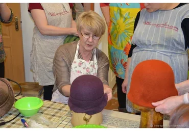 Формовка шляпы из войлока (Ирина Спасская)