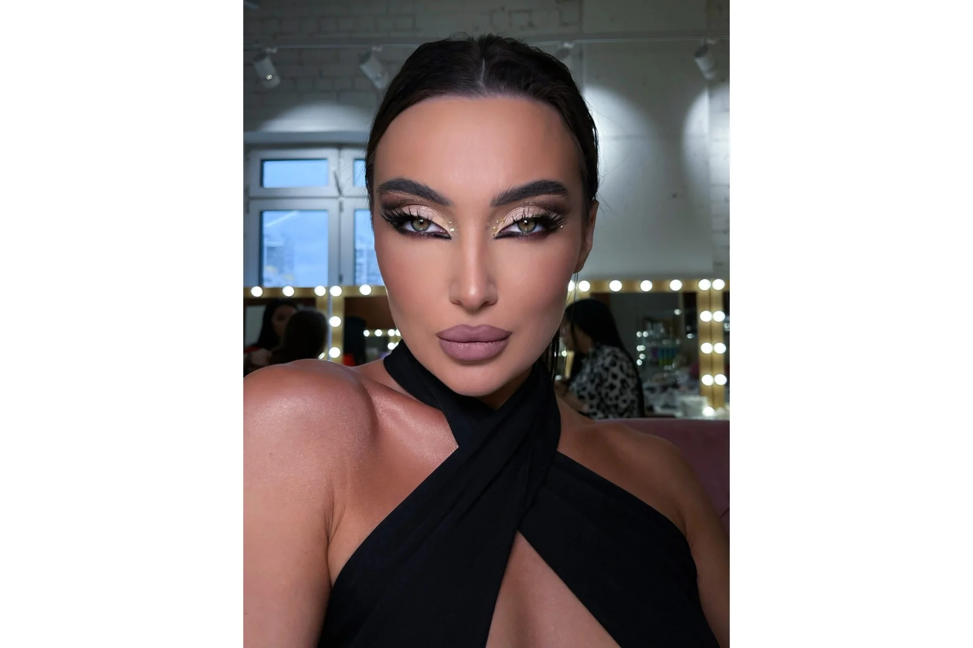 Namkrasivo. 7 sezon. Декабрь 2021 Тариф Standart (Яна Панфиловская), фото 1 из 1.