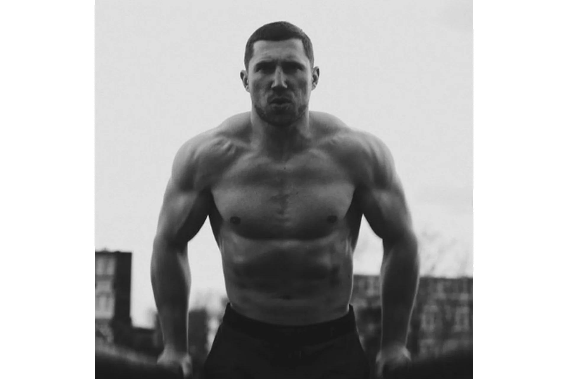 Курс Армия. По физподготовке для военослужащих от десантника (Андрей Филипов), фото 1 из 1.