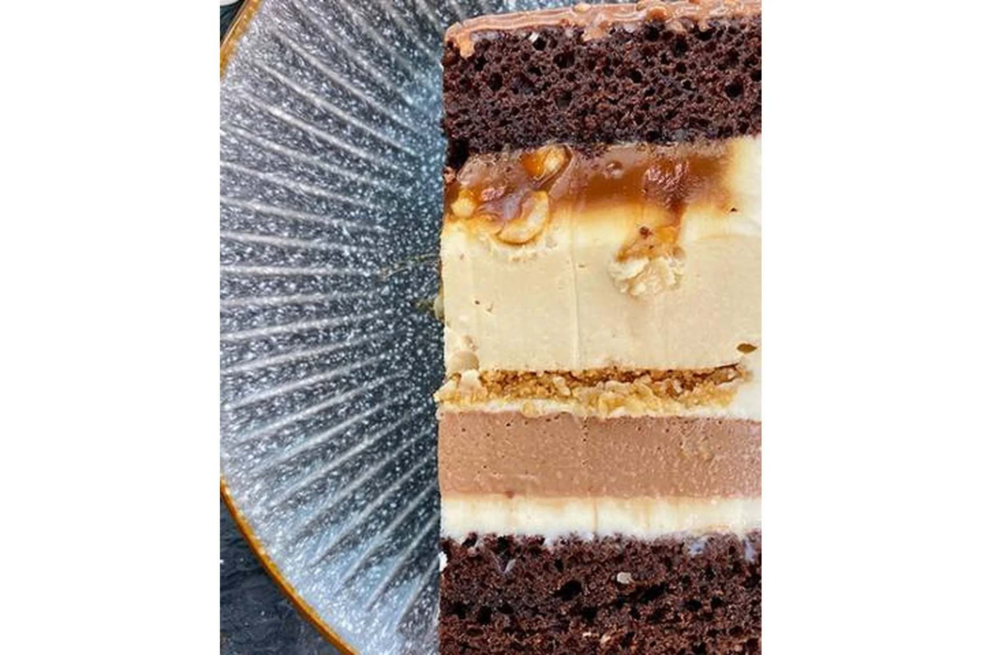 [BuenoCake] Идеальный Snickers. От А до Я (Дарья Тимофеева), фото 1 из 1.