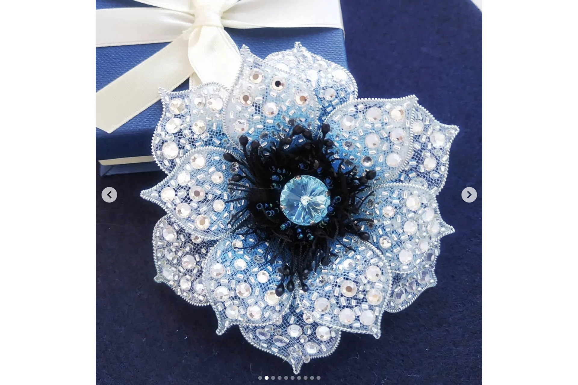 Брошь Хрустальный Цветочек (Елена Плотникова), фото 1 из 1.