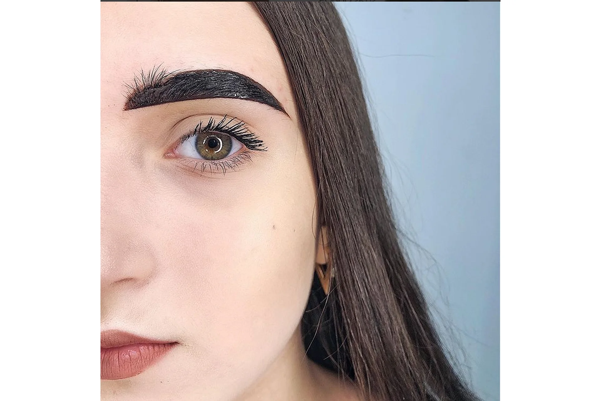 Ламинирование бровей и окрашивание после него (Женя Левина), фото 1 из 1.