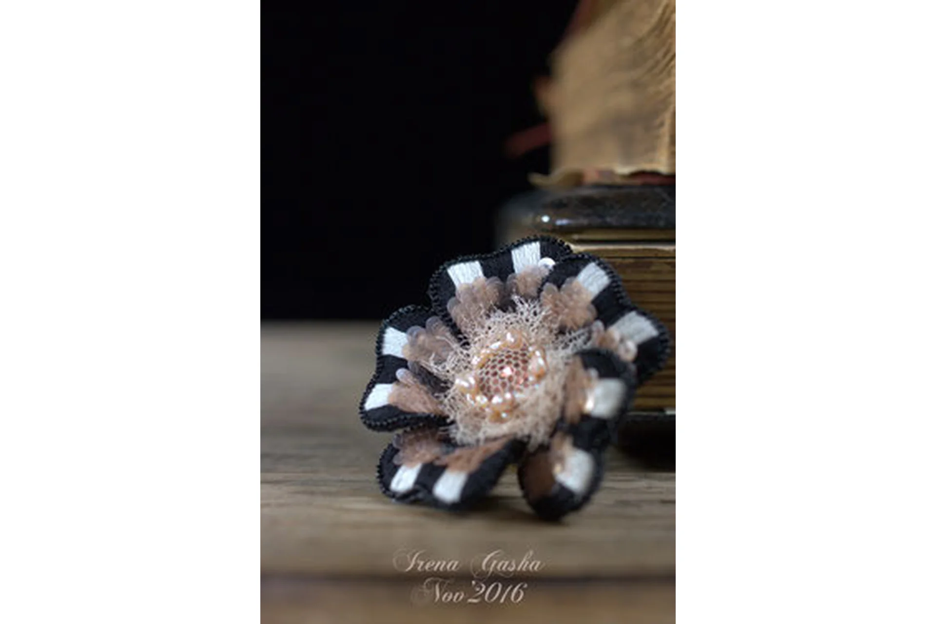 Кольцо «Цветок» (Ирена Гаша), фото 1 из 1.