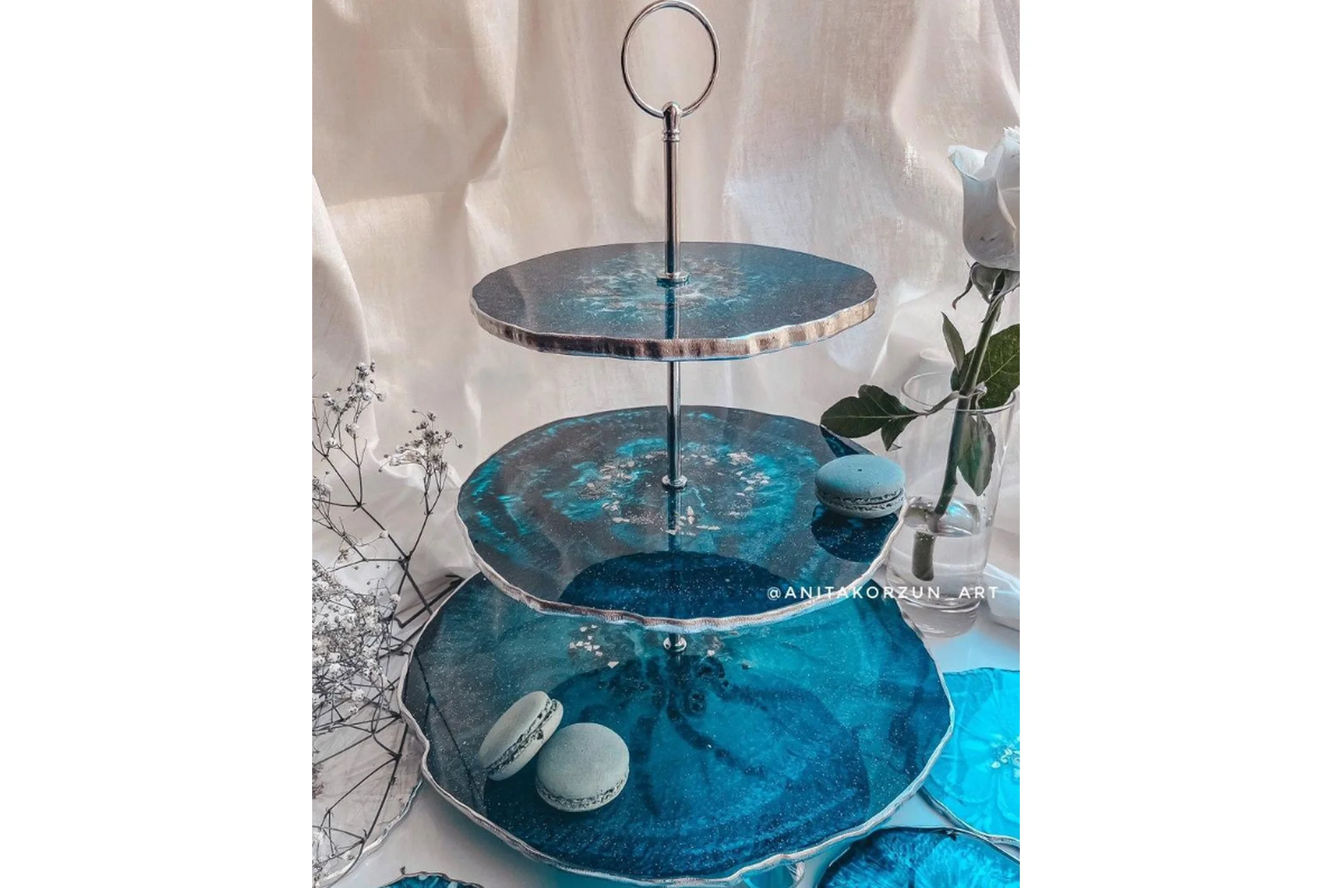 Подстаканники 2.0. Ваза - этажерка из эпоксидной смолы (Анита Корзун), фото 1 из 1.