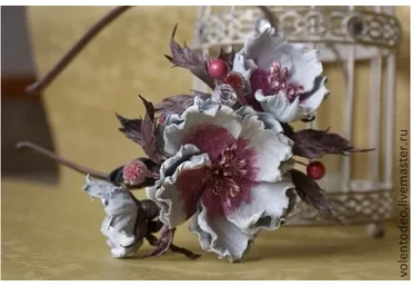 Веточка махрового шиповника (Инна Шкуропат)