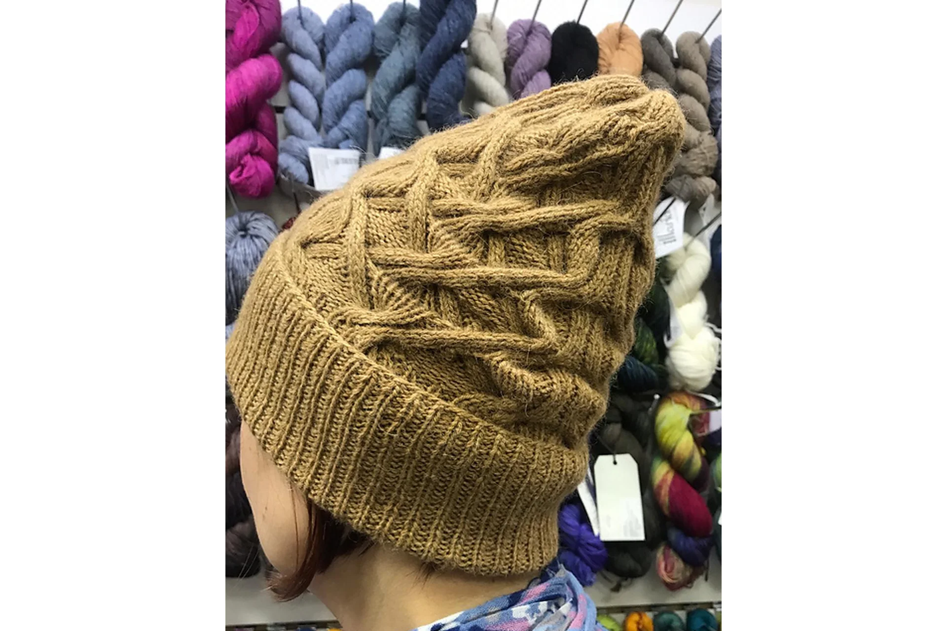 Шапка «Snow Queen hat» (Ирина Кожемяко), фото 1 из 1.