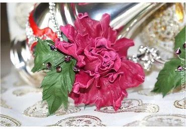 Роза с бутоном (Инна Шкуропат)