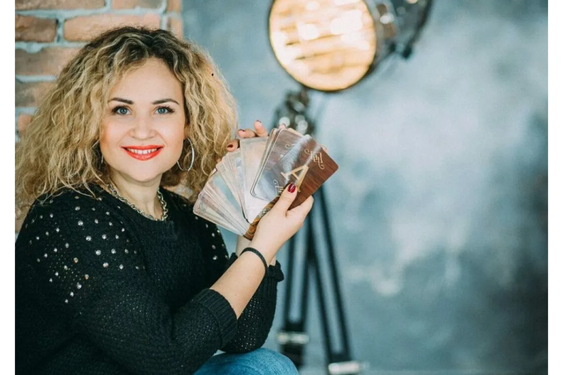 Метафорические ассоциативные карты, полный курс (Наталия Борисова), фото 1 из 1.