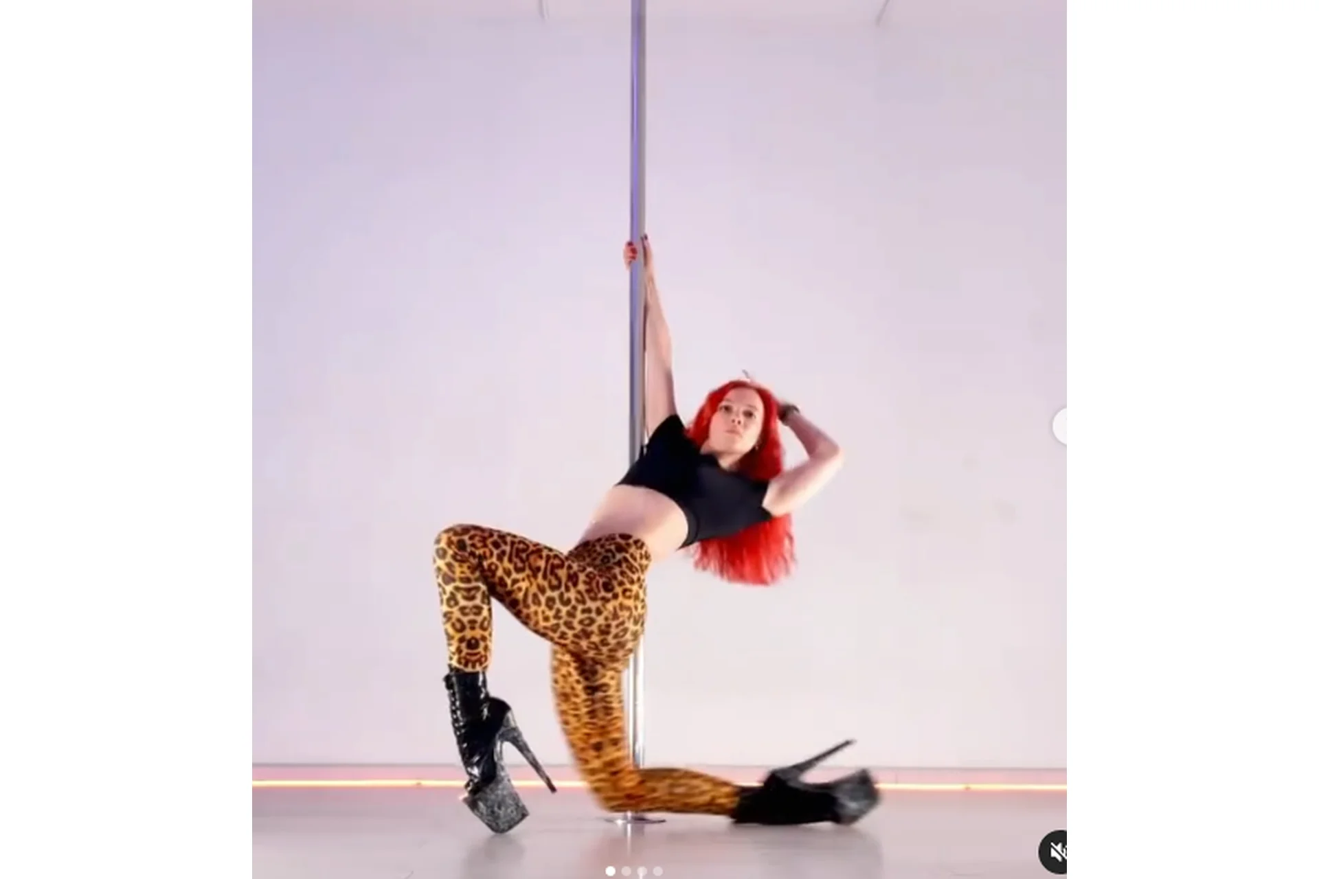 Экзотрюки (Леся Лесикова), фото 1 из 1.