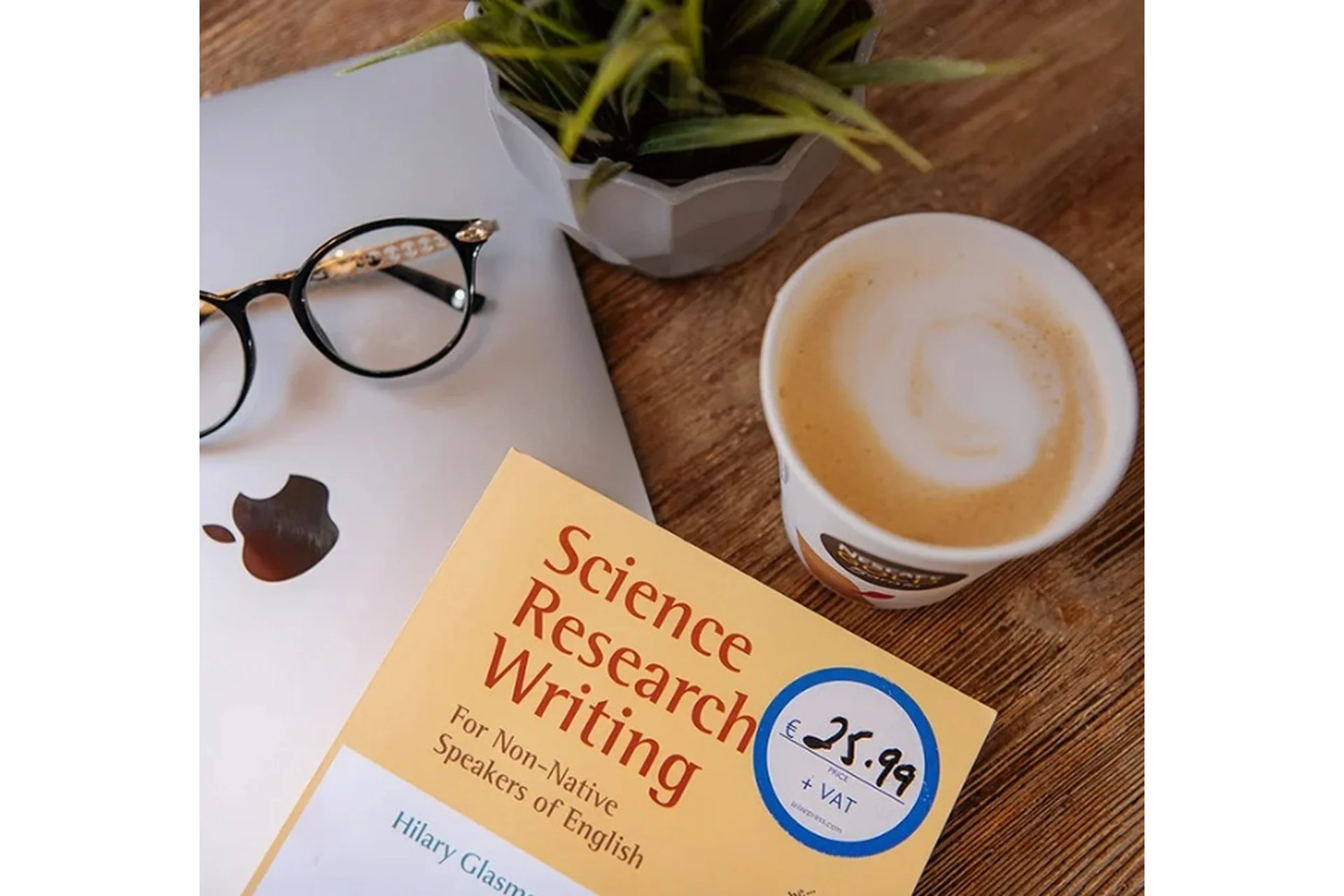 Практическая школа по научным публикациям. Вольный слушатель (Евгения Харченко, Галина Киреева), фото 1 из 1.