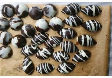 Корпусные конфеты. Более 5 способов дизайна и окрашивания (Алексей Глaзыpин)