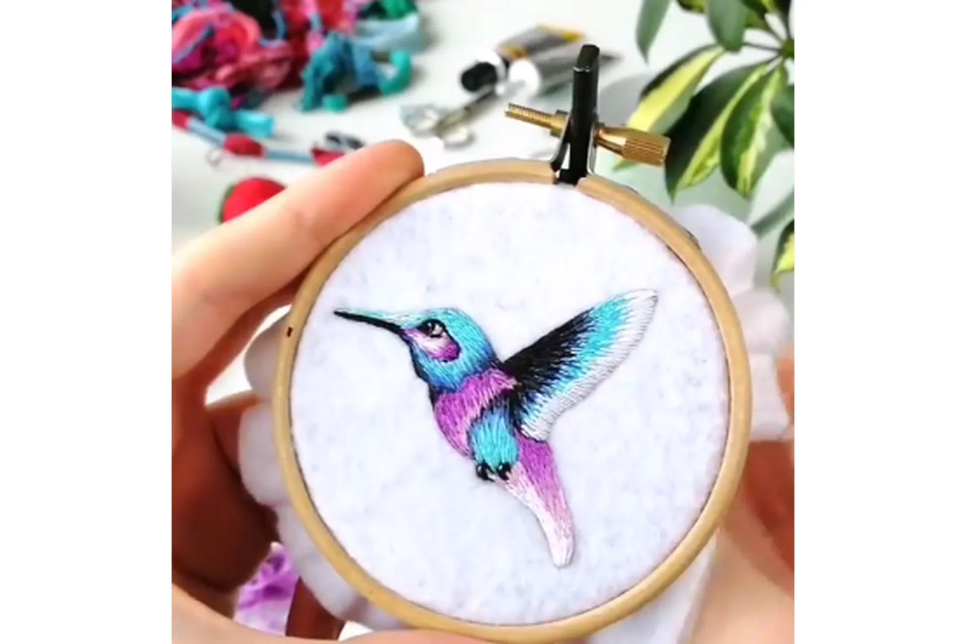 [Shivivka] Брошка «Колибри» (Надя Шивик), фото 1 из 1.