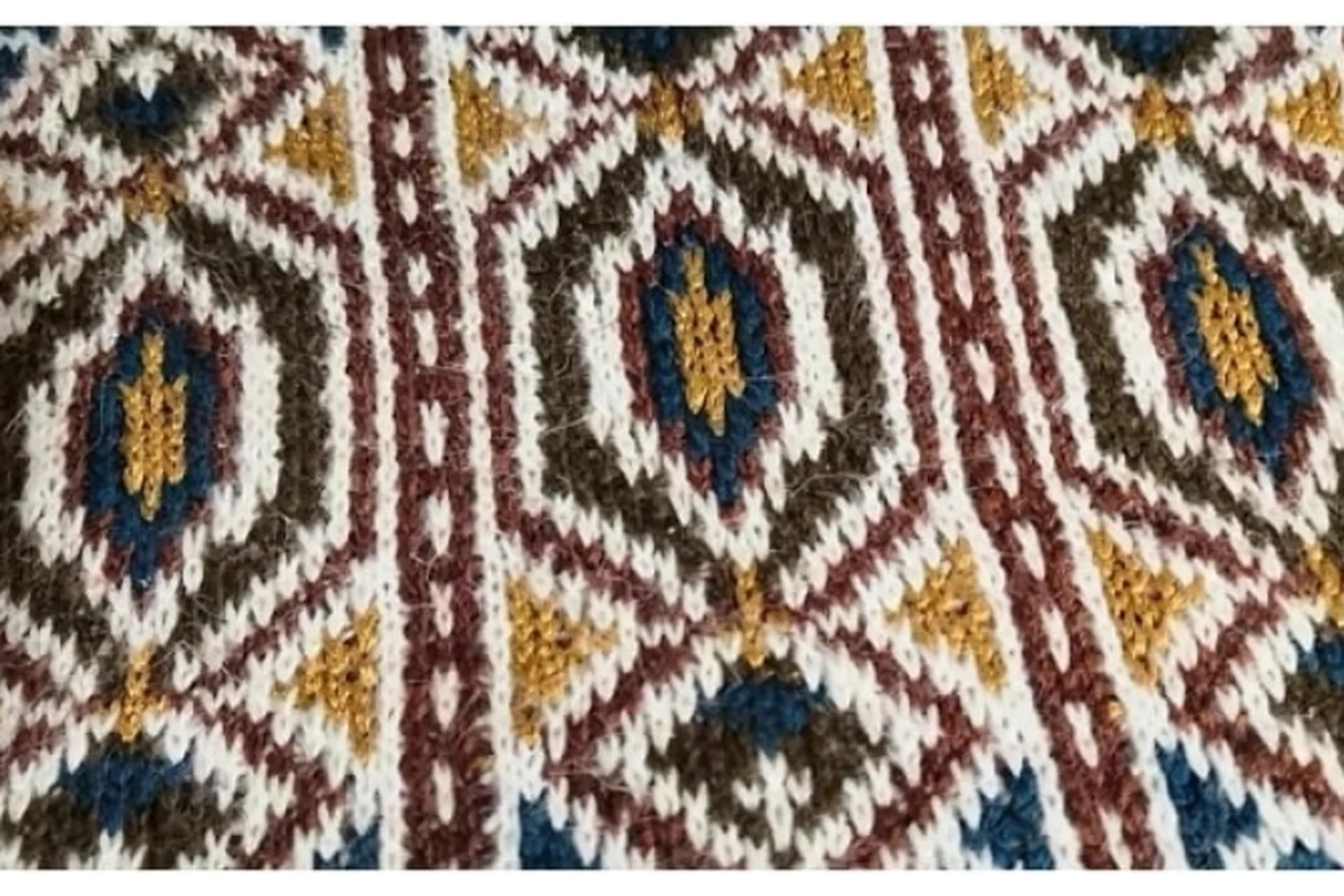 Многоцветный двухфонтурный жаккард (lora_lora_irkutsk), фото 1 из 1.