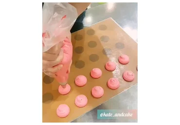 Рецепт по крышечкам для макарон и 4 начинок на взбитом ганаше (kate_andcake)