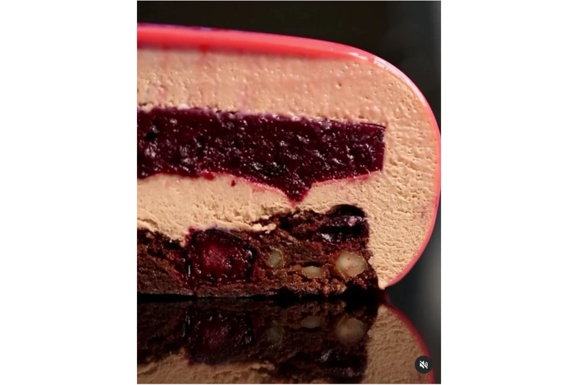 Муссовый торт «Смородиновый брауни» (Галина Макеева), фото 1 из 1.