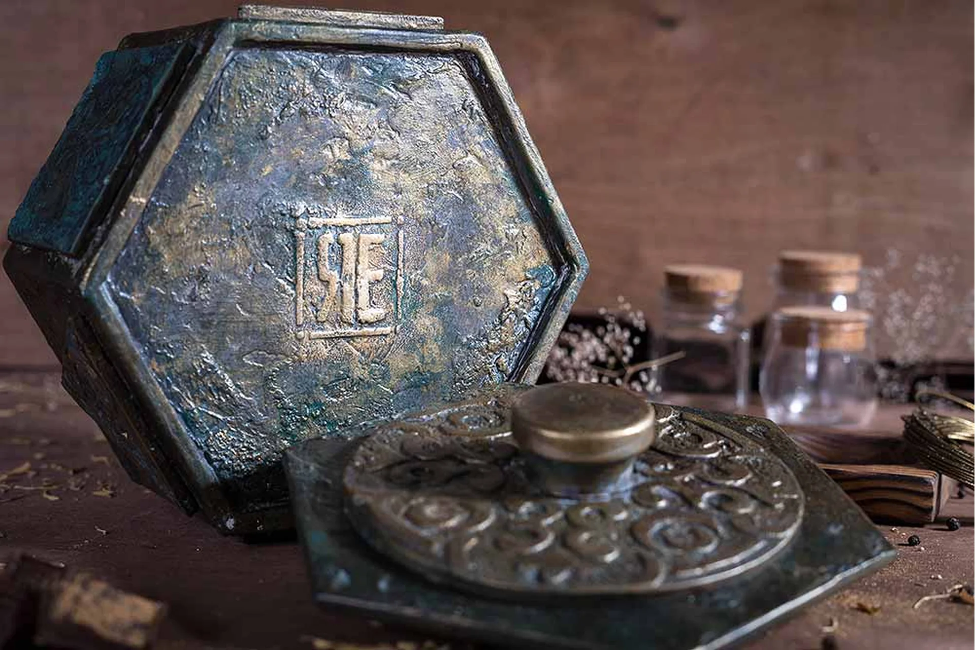 След времени. Имитация окисленной бронзы (Елена Якимова), фото 1 из 1.