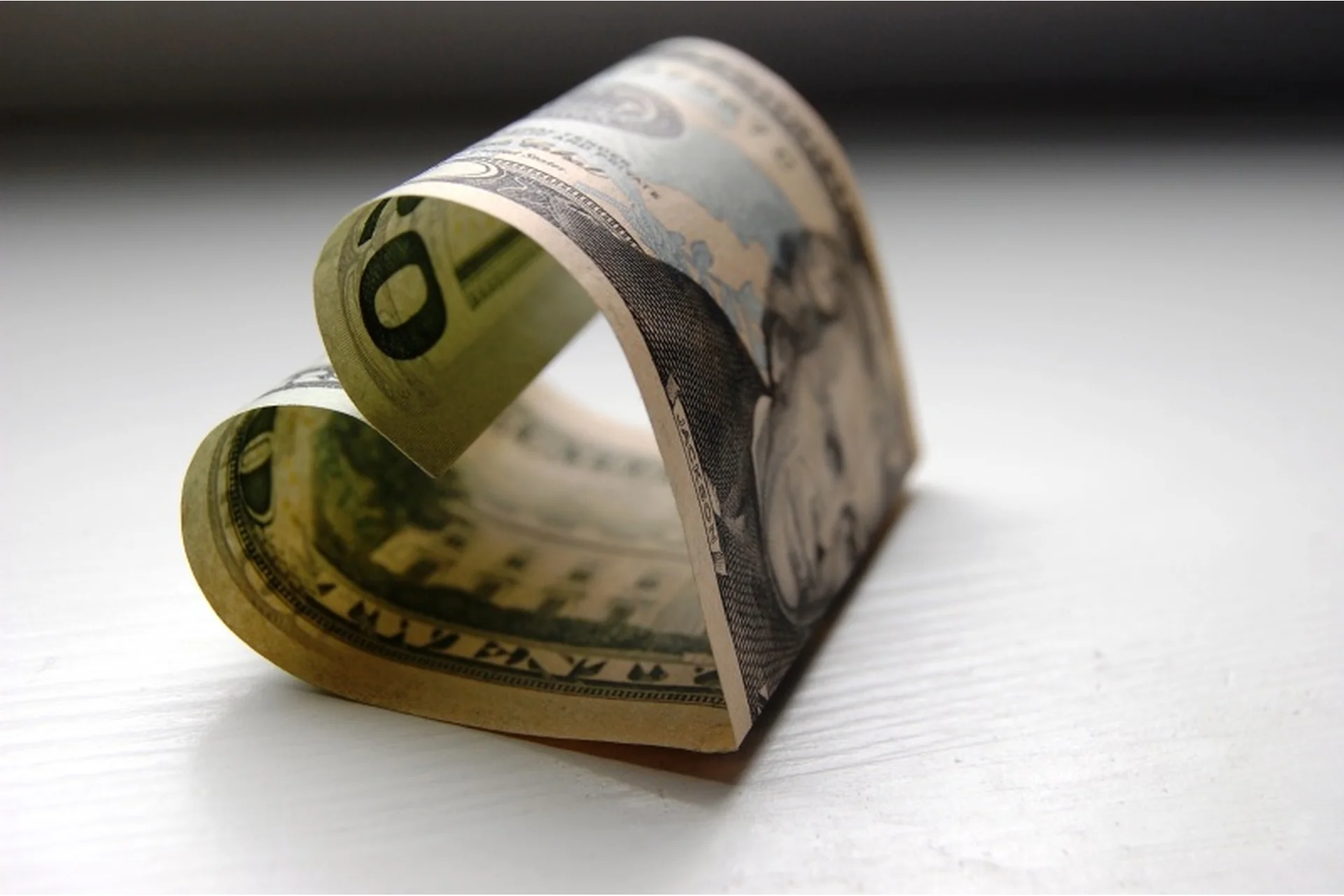 Деньги - это любовь (Виктория Исаева), фото 1 из 1.