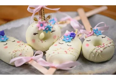 Кейк-попс Единорожка (Дарья Евсеева)