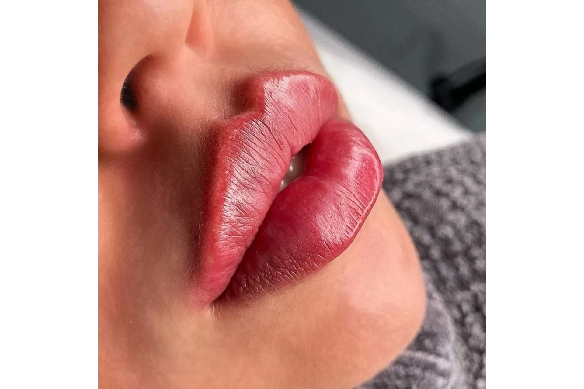 Russian lips. Губки Плоский Бант (Антонина Гуз), фото 1 из 1.