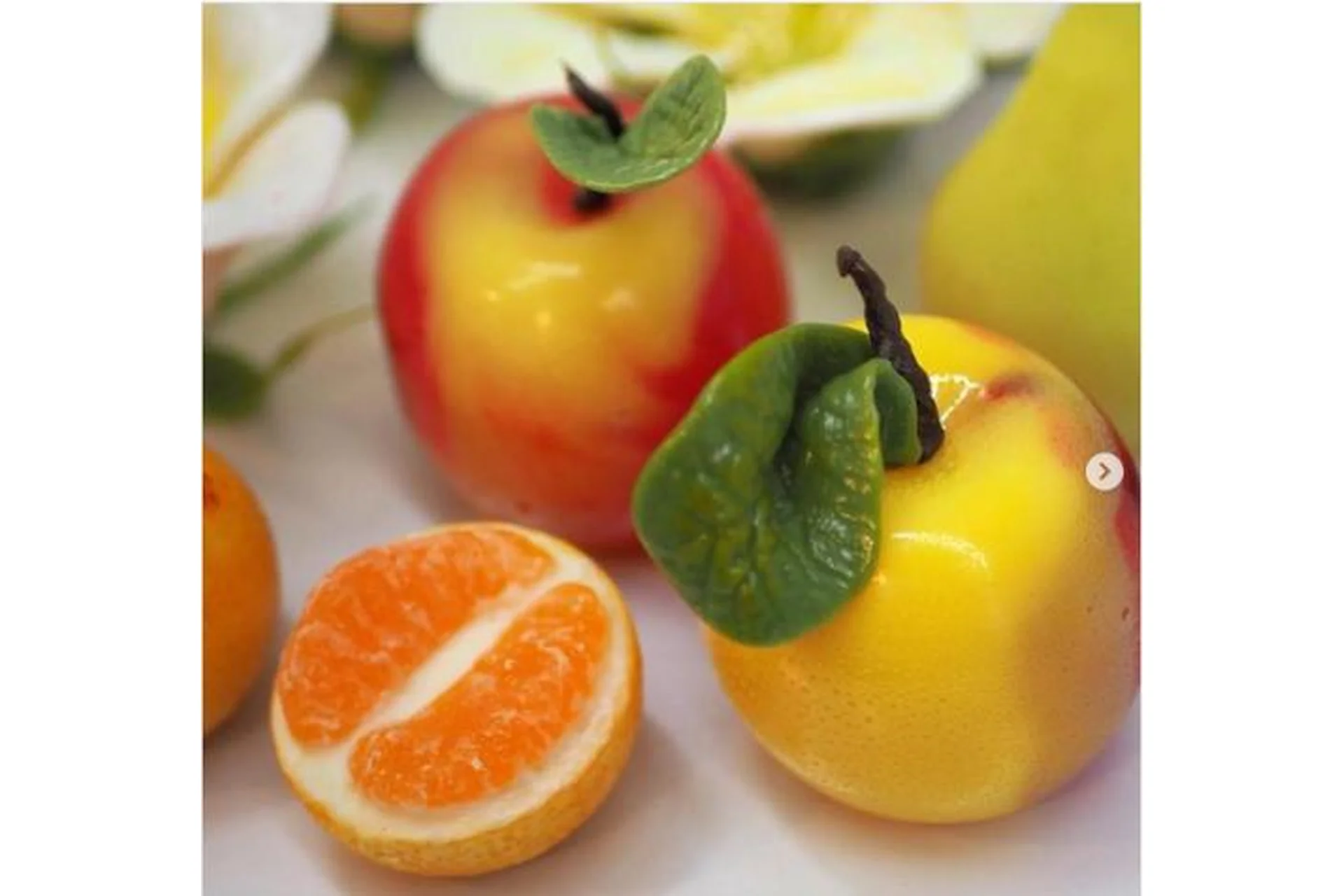 Шоколадный декор «Фрукты» и декор из изомальта или карамели (Алеся Мезенцева), фото 1 из 1.