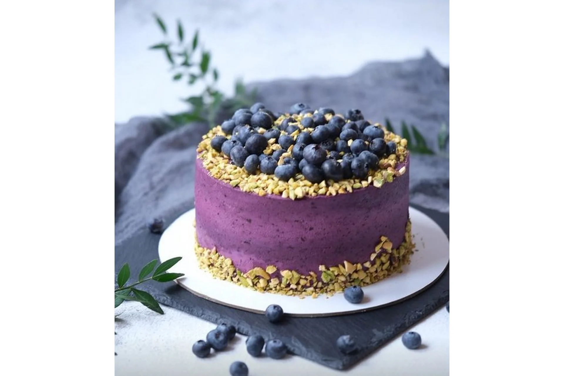 Сборник рецептов веганских тортов (Лена Козырь), фото 1 из 1.