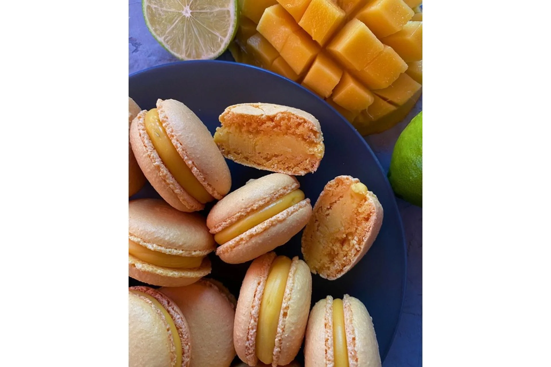 Крышки макарон на французской меренге без сушки (Анна Томильчик), фото 1 из 1.