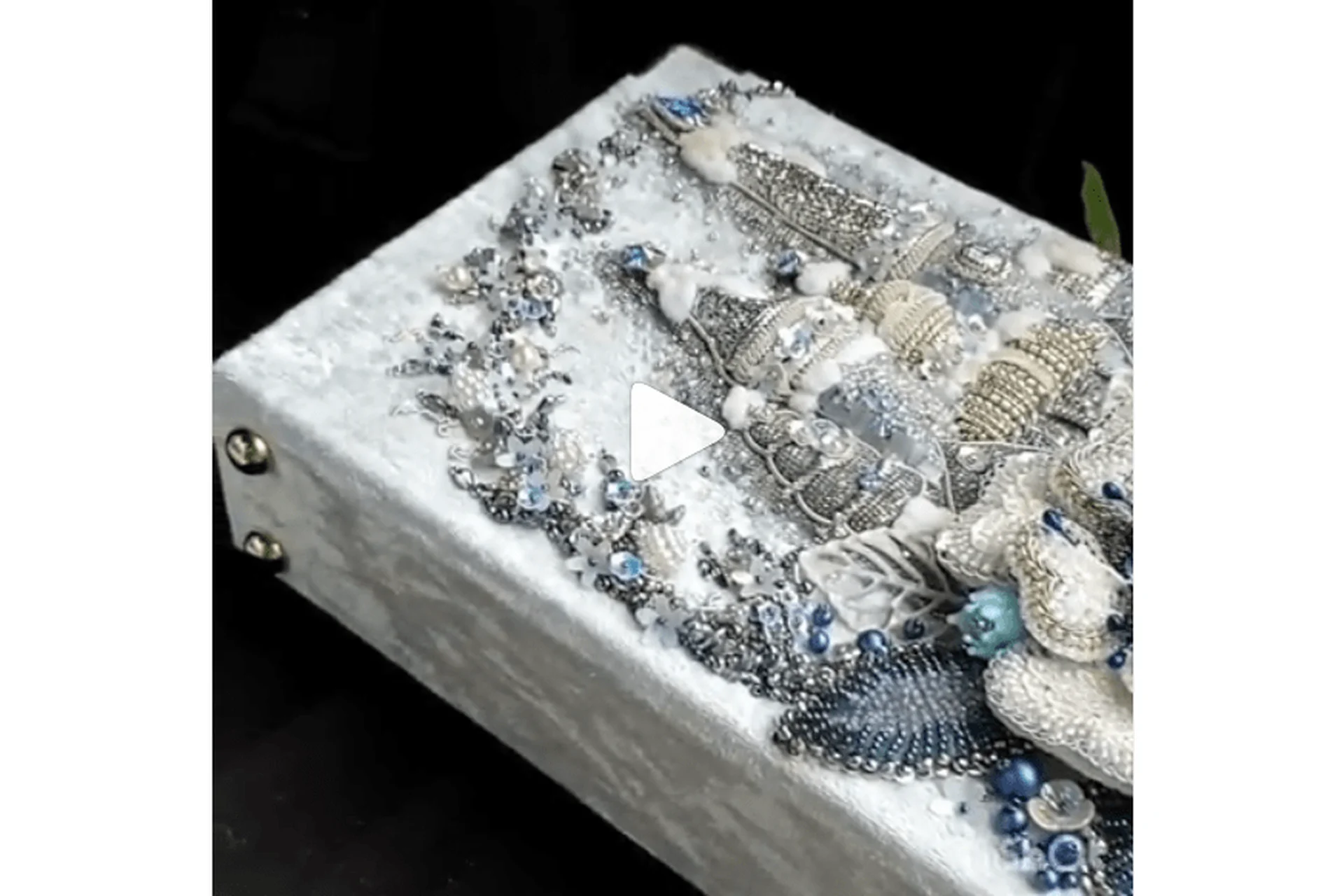 Клатчбук Сказочный Город (Виктория Горбачева), фото 1 из 1.