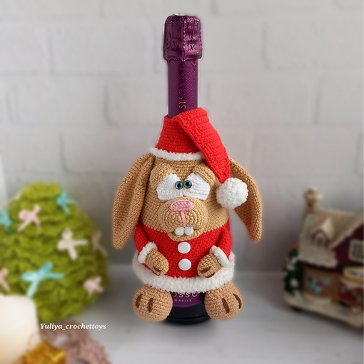 [Yuliya_crochettoys] Чехол на шампанское Шальной Кролик (Юлия Филиппова)