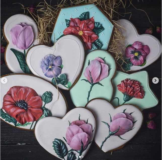 "Объемные цветы" из глазури (Виктория Бредис), фото 1 из 1.