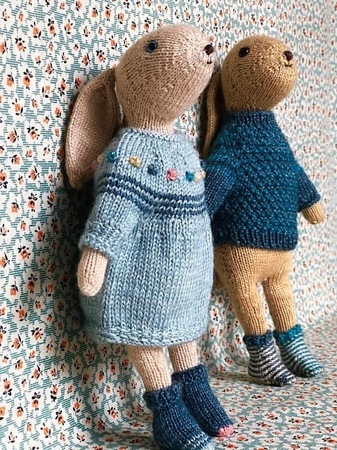 [Вяжи.ру] Вязание спицами кролика Bunny Odile (Cinthia Vallet)