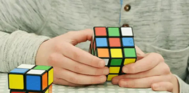 Ускоренная сборка кубика 3х3. Возраст 8+ (Антон Несютин)