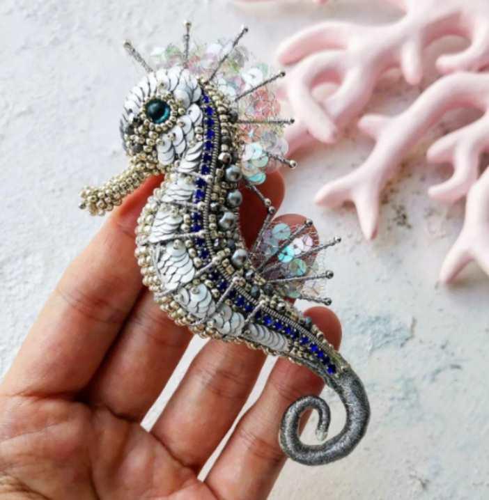 [peyakh-school] Брошь 3D "Морской Конёк" (Ангелина Пеях)