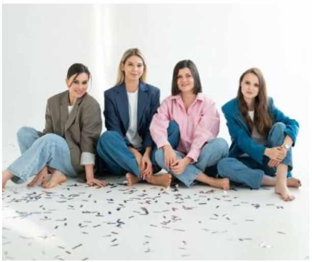 В своей тарелке. Декабрь 2023 (Альбина Комиссарова)